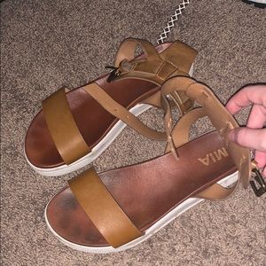 Mia Sandals